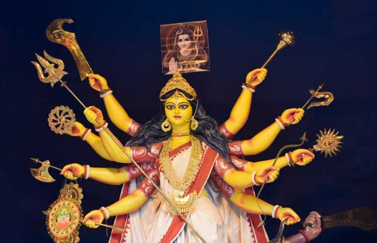 মা দূর্গা আসছে?